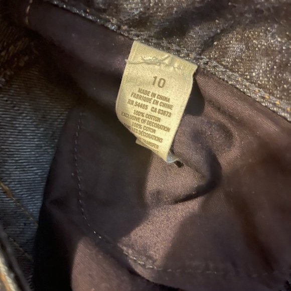 American Eagle Cutoff Denim Raw Hem Shorts - Picture 4 of 5